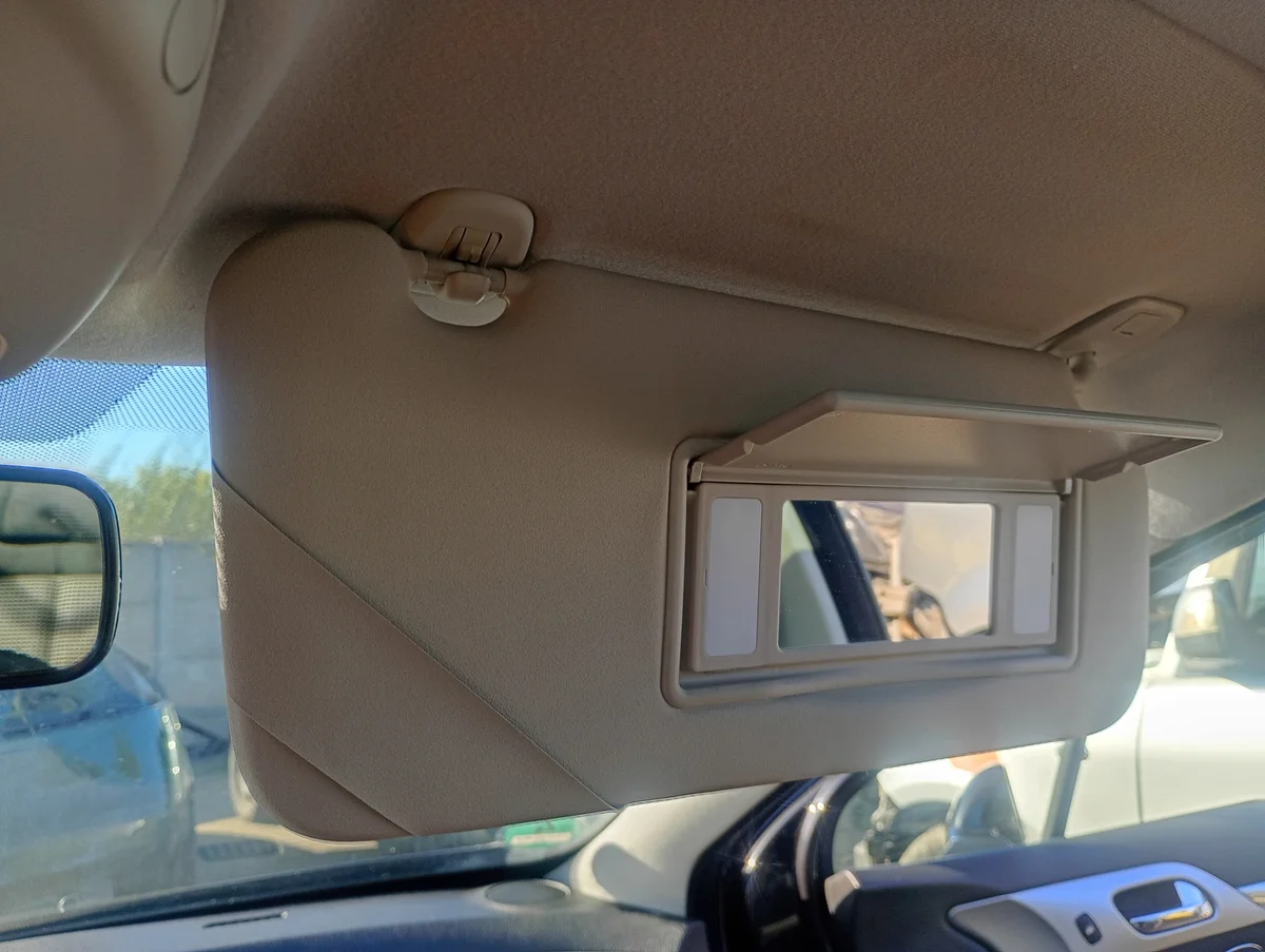 Aurinkosuoja oikea Peugeot 407 SW