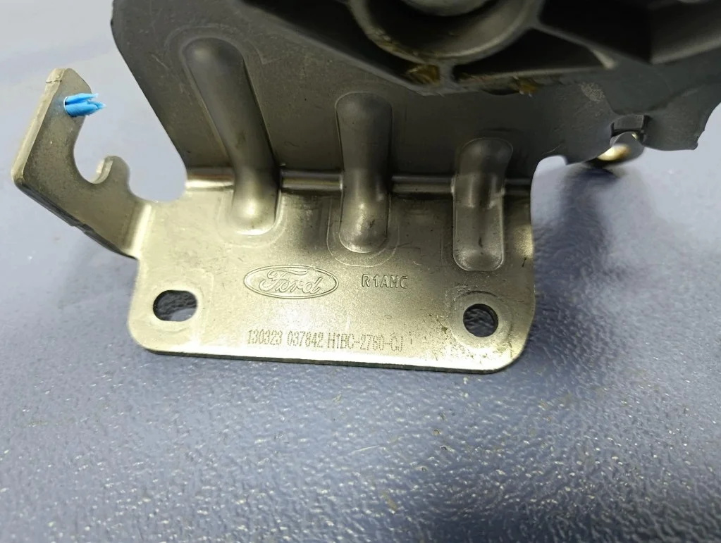 Käsijarrun vipu Ford Puma II MK2 H1BC-2780-CJ