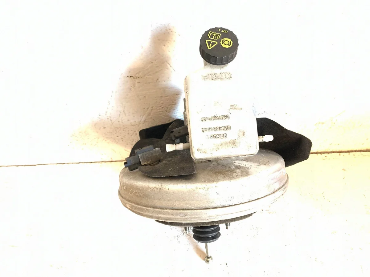 Servofreno Peugeot 3008 II 0204821381 2018