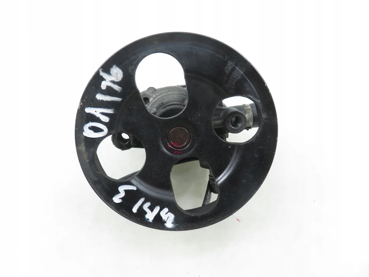 Ohjaustehostimen pumppu Mitsubishi Space Star 1.6 16V M1111836-MR916044