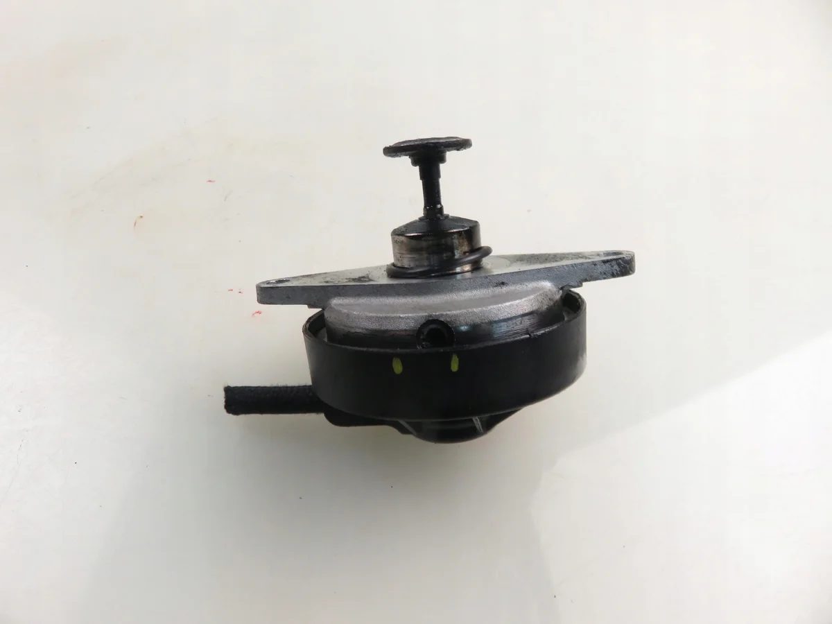 Válvula EGR Opel Zafira A 2.0 DI M1067383-14SKV023