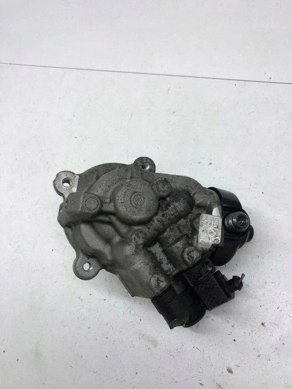 Bränslepump 1K0820803Q Volkswagen Passat B6
