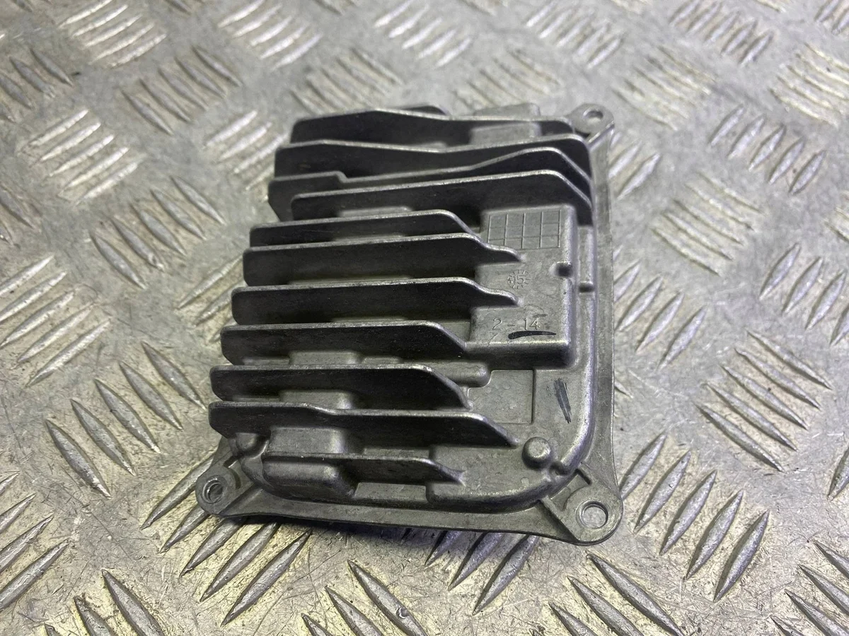 Xenon-muunnin Mercedes E-sarja W212 A2129005324