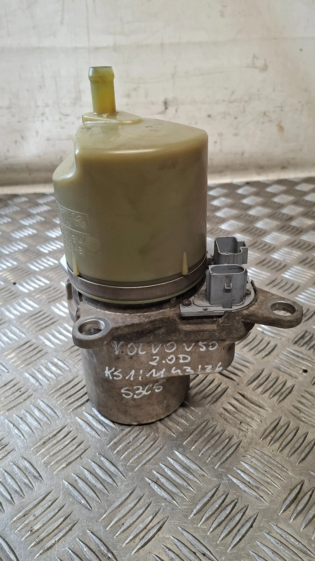 Pompe direction assistée Volvo V50 2.0D