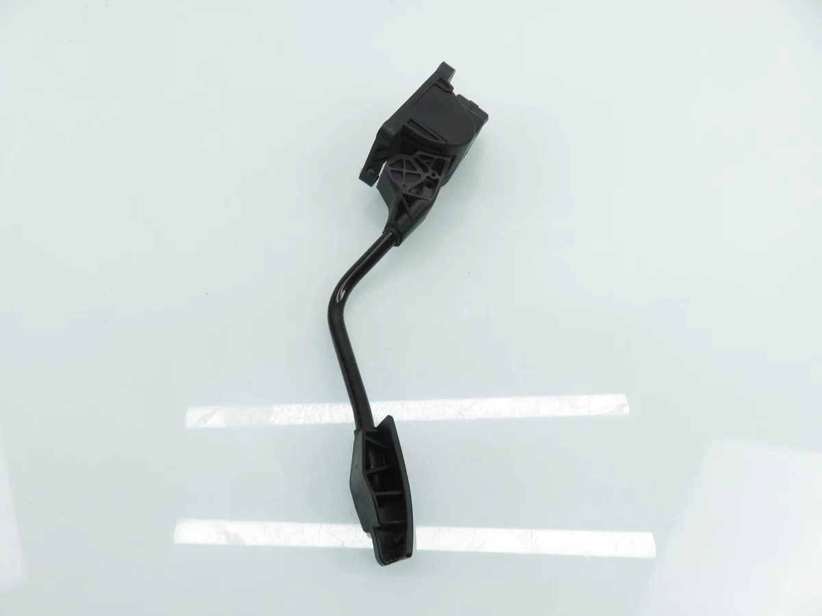 Kaasupolkimen potentiometri Peugeot 508 M1119682-0280755159