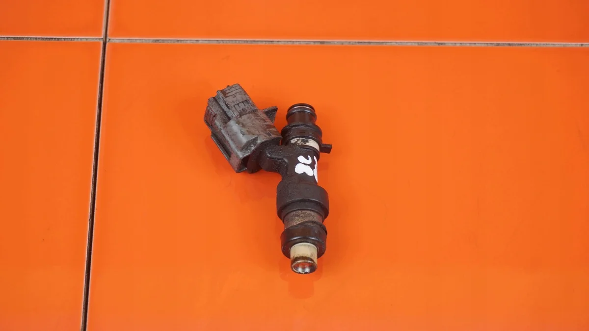Injecteur Subaru Legacy Forester Impreza 2.0 B 8001226