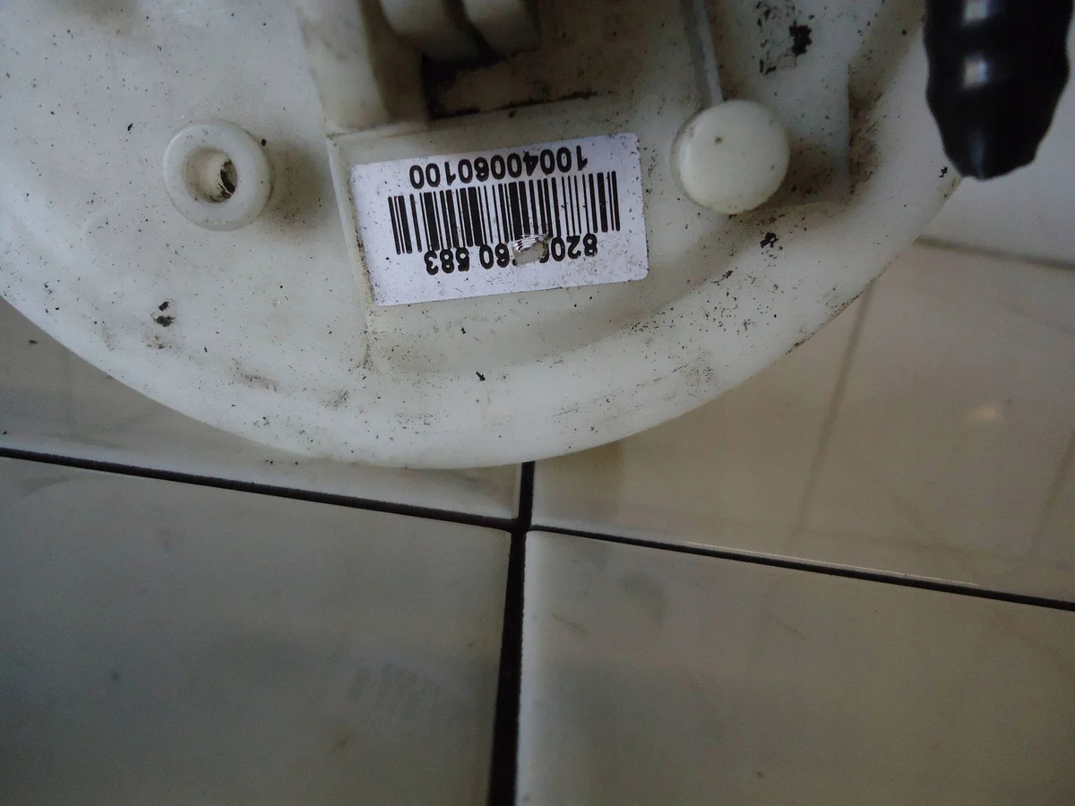 Polttoainepumppu Renault 8200760583 image 3