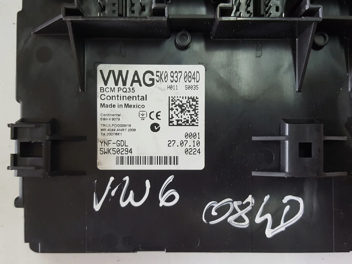 Control Unit VW Golf VI Scirocco 5K0937084D