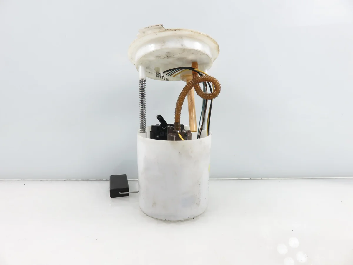 Pompe à carburant Skoda Octavia II 1.6 M1111889-1K0919051DA
