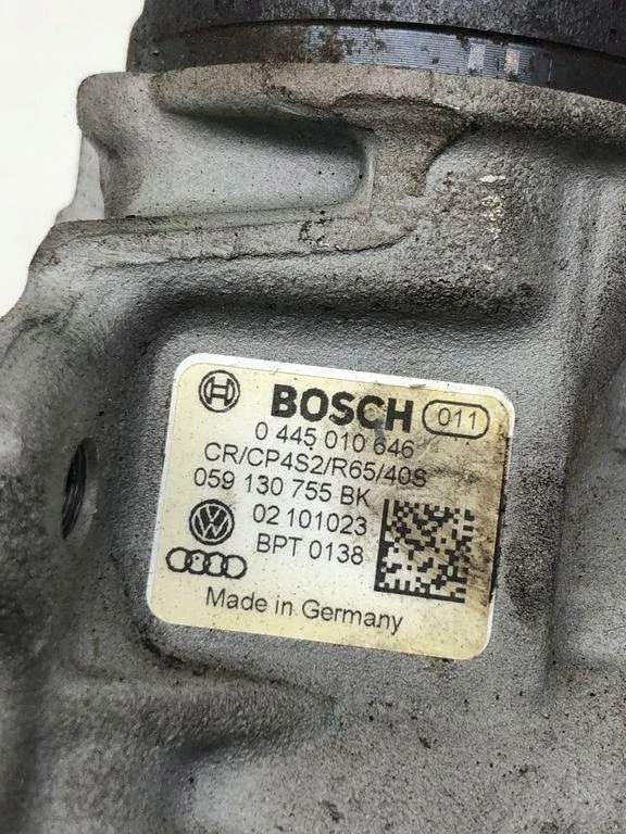 Pompe haute pression BOSCH 0445010685 Audi Porsche