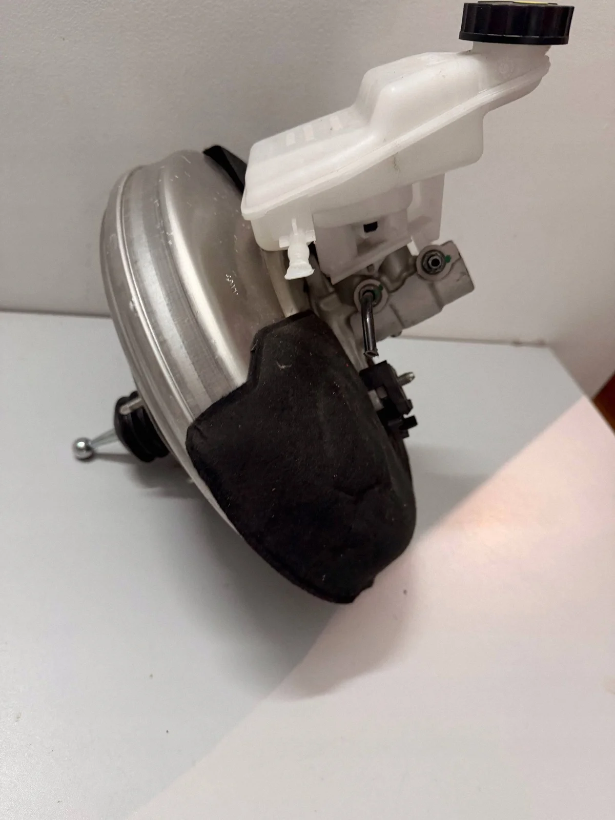 Servofreno Peugeot Partner 9821104980