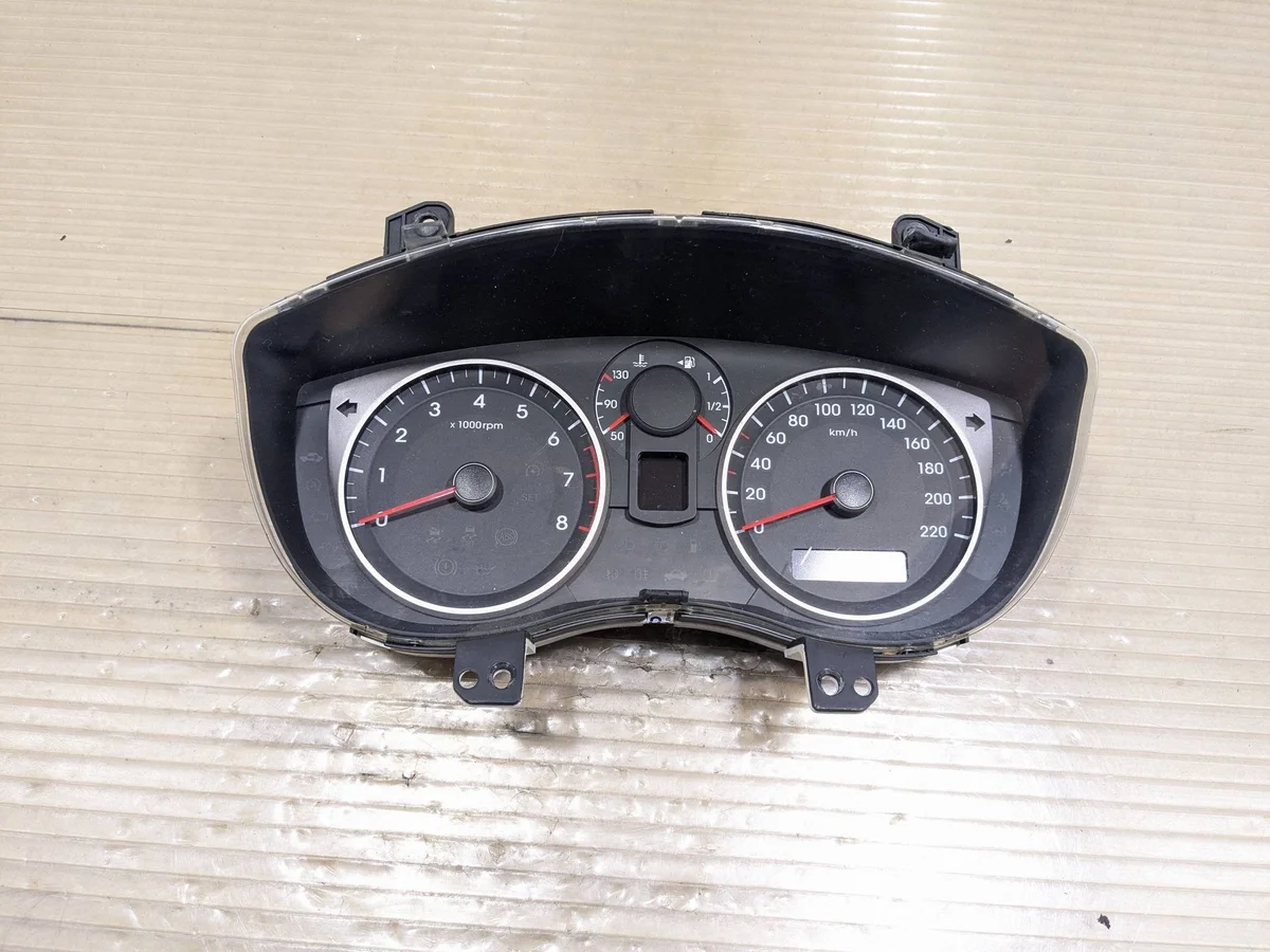 Instrumentenpaneel Hyundai i20 940131J021
