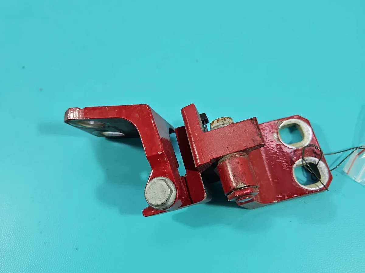Cerniera Porta Posteriore Destra Fiat 500X A048903
