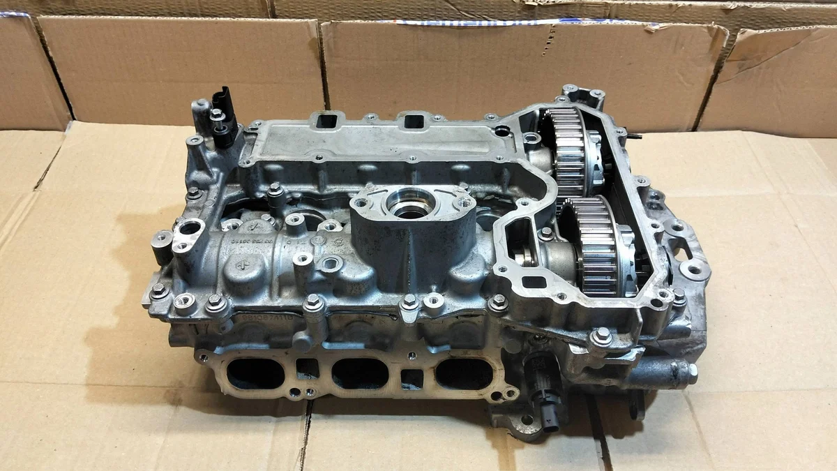 Peugeot Engine Cylinder Head 9811346480