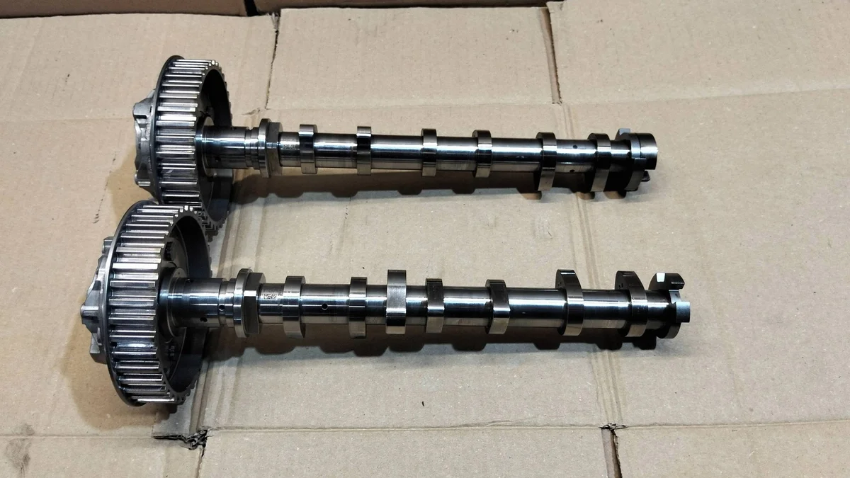 Peugeot Engine Cylinder Head 9811346480 image 4