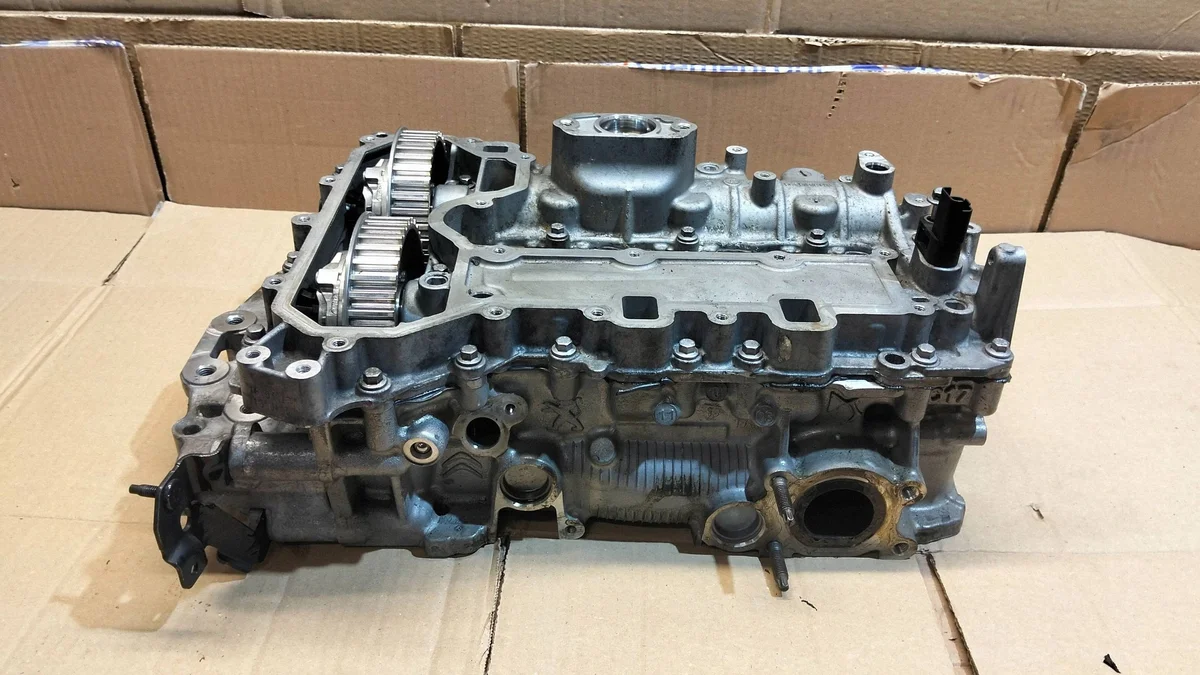 Peugeot Engine Cylinder Head 9811346480 image 8