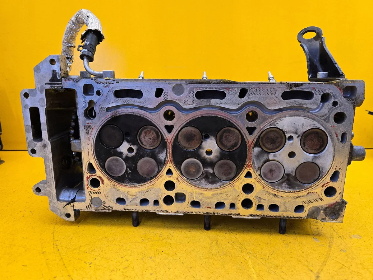 Audi A6 Q7 3.0 TDI Cylinder Head 059353GL image 9