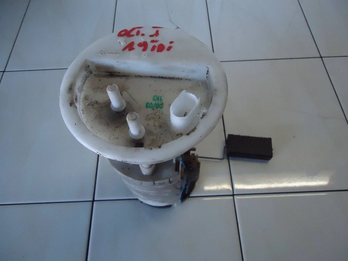 Pompe carburant Skoda Octavia 1.9 TDI OKL17902