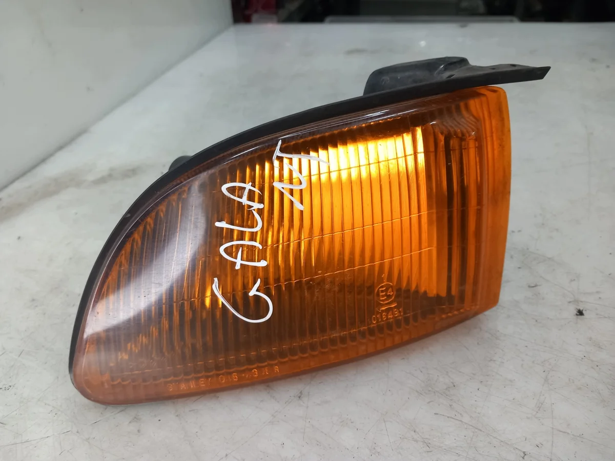 Intermitente Derecho Mitsubishi Galant 045-4365R image 3