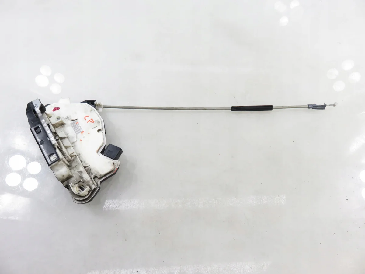 Dörrlås vänster fram Seat Ibiza IV M1105496-5N1837015C