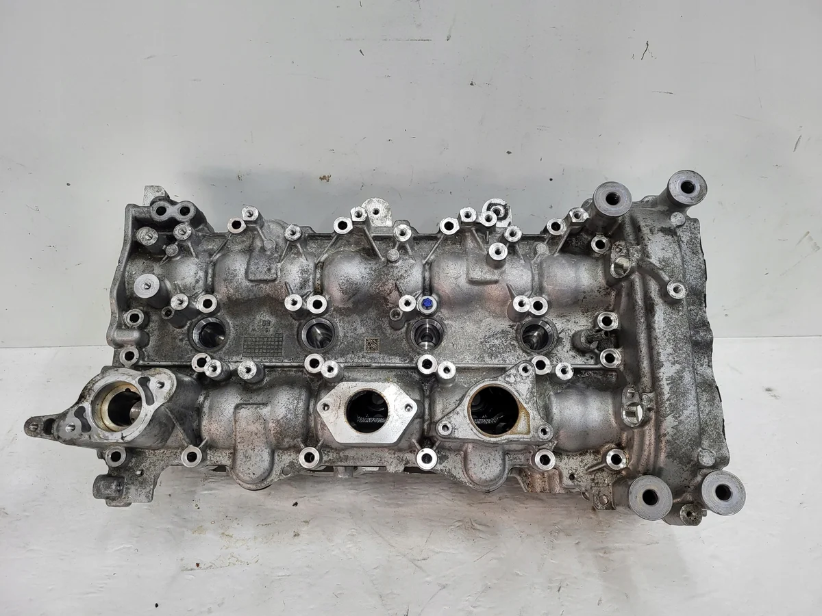 Sylinterikansi Mercedes A35 W177 A2600105400