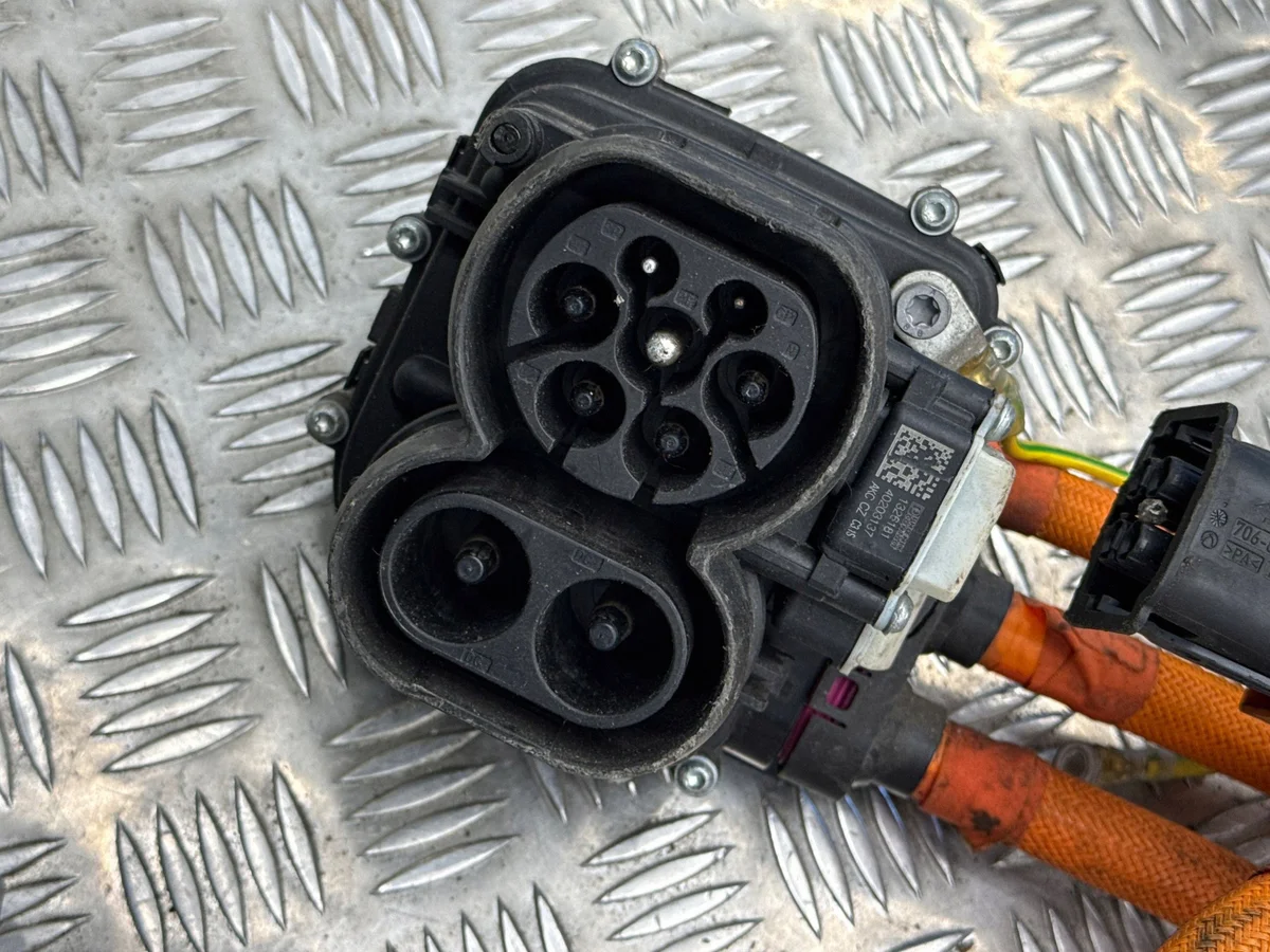 Latauspistoke BMW i4 G26 5A38834 image 3