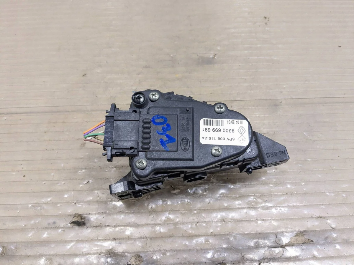 Potentiometer Gaspedal Renault 8200699691