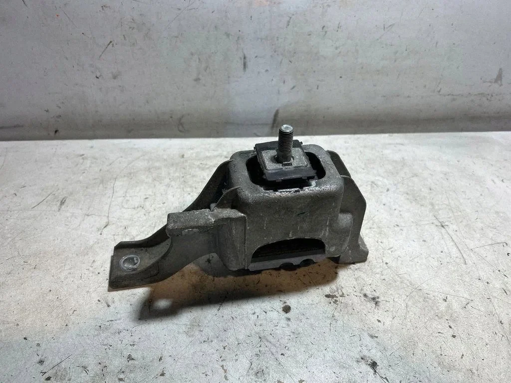 Engine Mount Right MINI COUNTRYMAN R60 G2005005