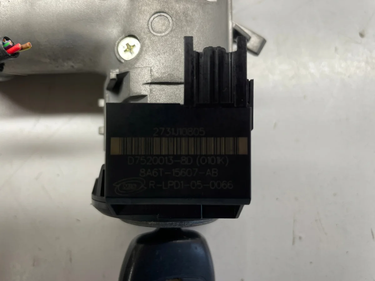 Tändningslås Ford Fiesta MK7 9V213F880EC