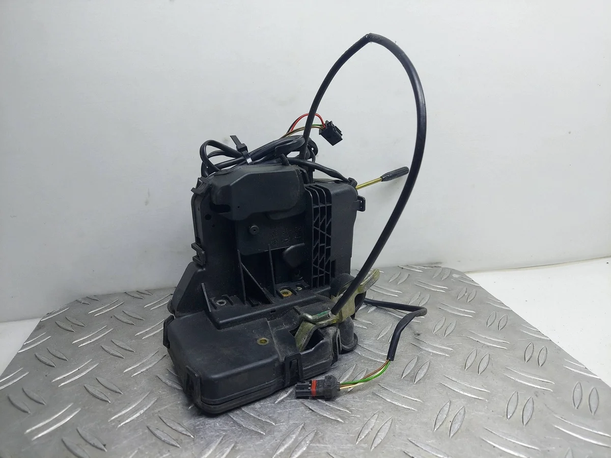 Door Lock Front Left Mercedes W203 004133112637KAS