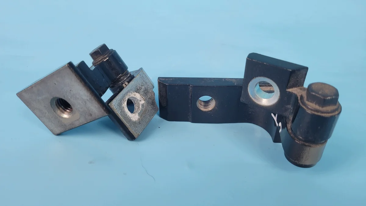 Door Hinges Left Rear BMW 3 Series G21 7246063