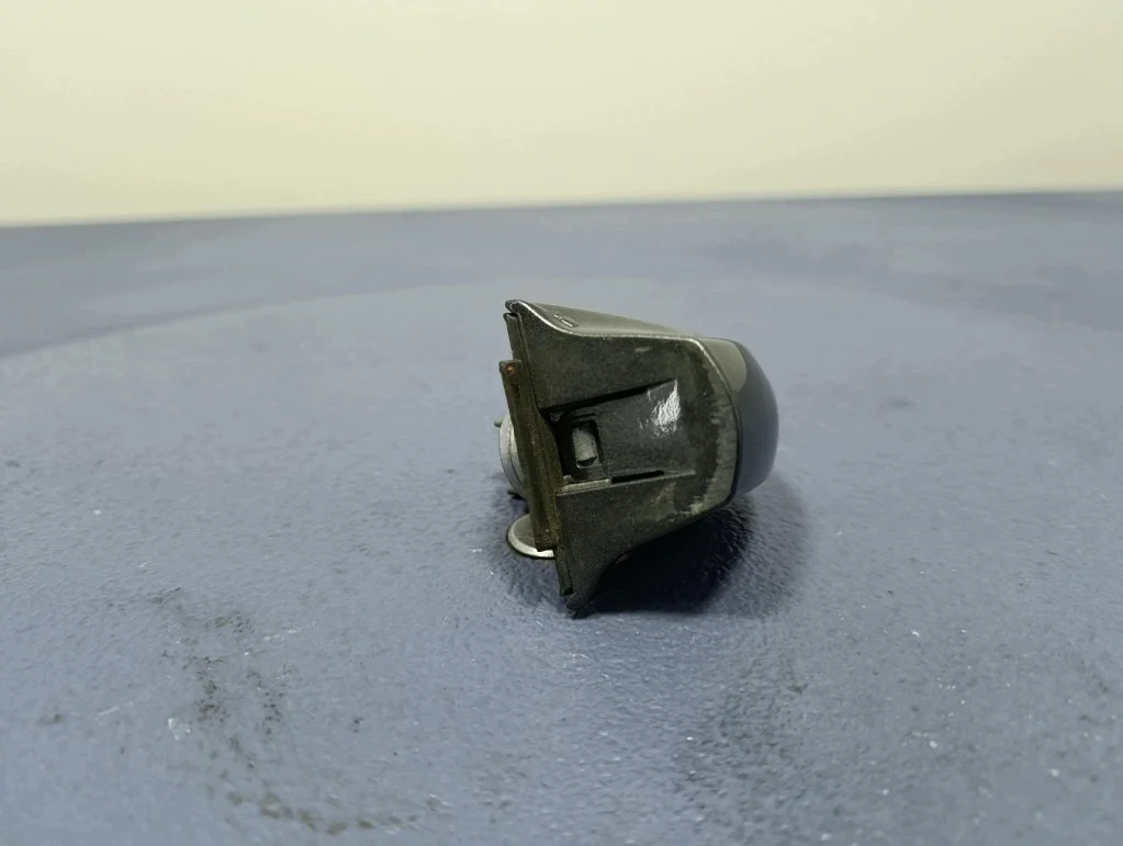Interruptor de encendido Ford Puma H1BC-3F880-AB image 3