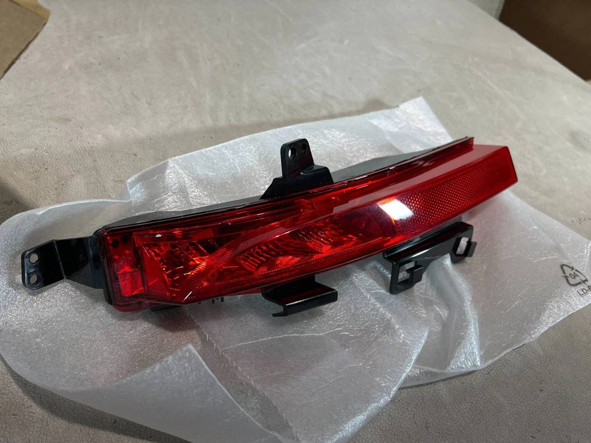 Takasumuvalo vasen Land Rover FK7215K273-AC