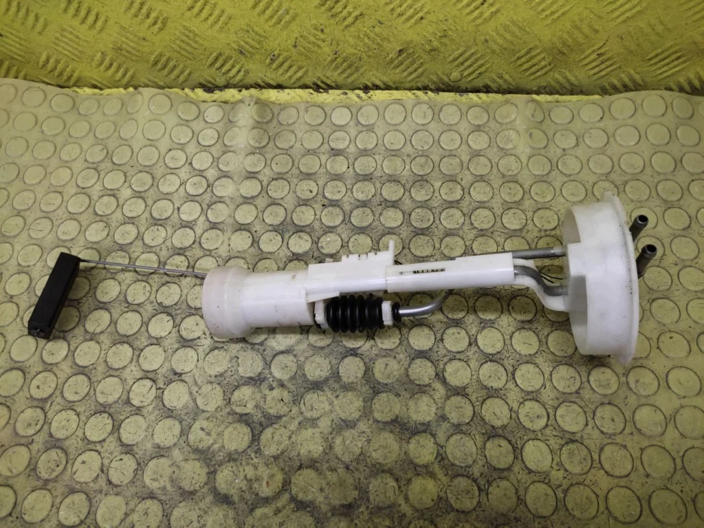Pompe à carburant VW T4 701919183A