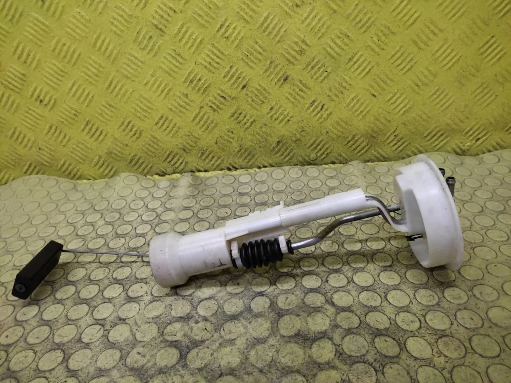 Pompe à carburant VW T4 701919183A