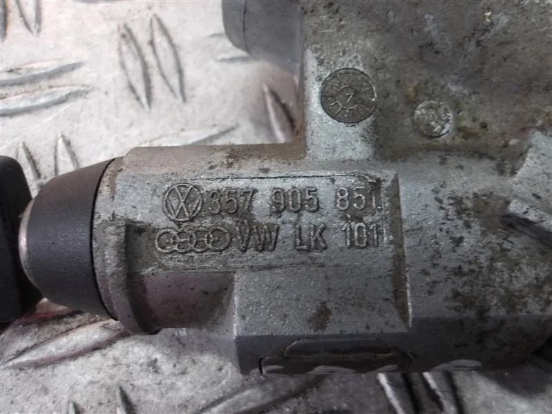 Contacteur d'allumage VW Golf III 357905851