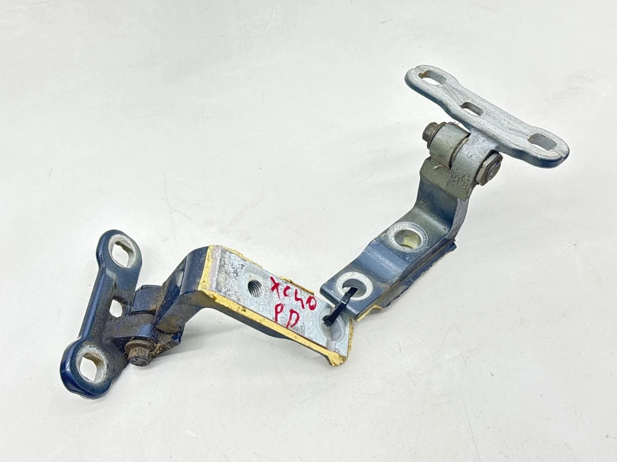 Cerniere Porta Destra Anteriore Volvo XC40 31457072