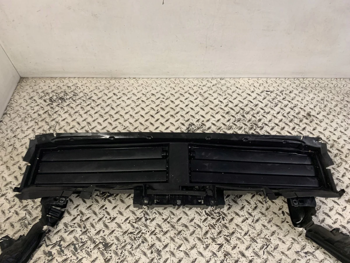 Air Intake Grille BMW X2 U10 5A32A8611