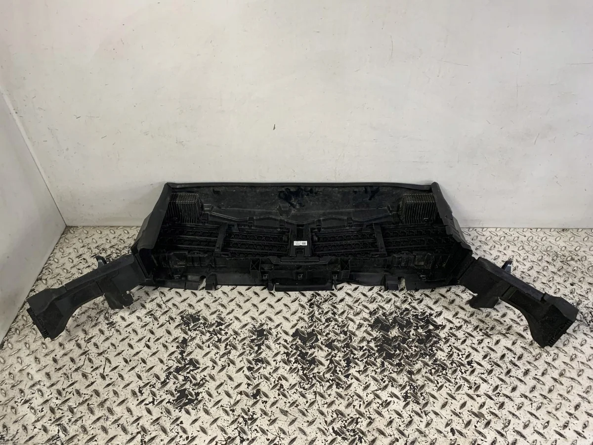 BMW X2 U10 5A32A8611 Grelha de ventilação image 5