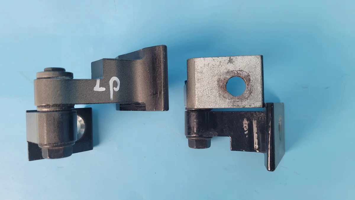Cerniera Porta BMW 3' G21 7246065
