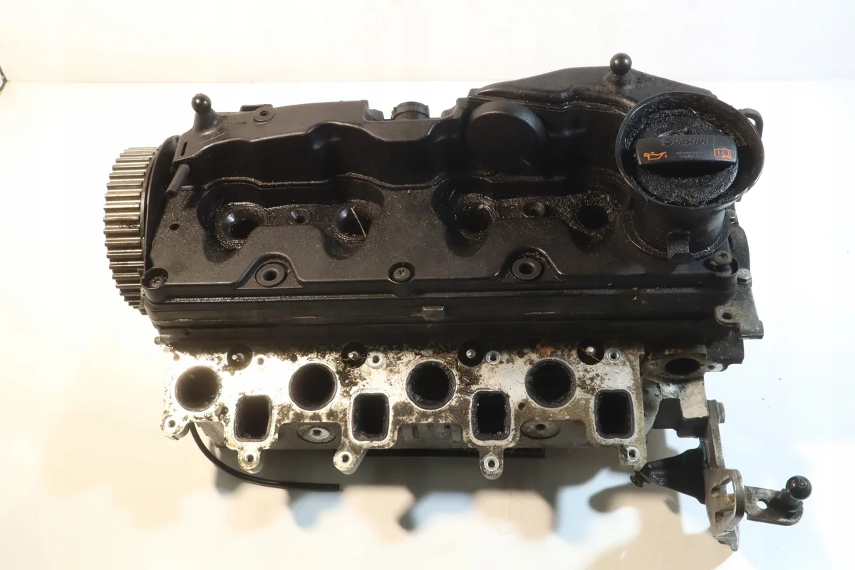 Testata VW Passat B7 2.0 TDI R03L103373J image 5