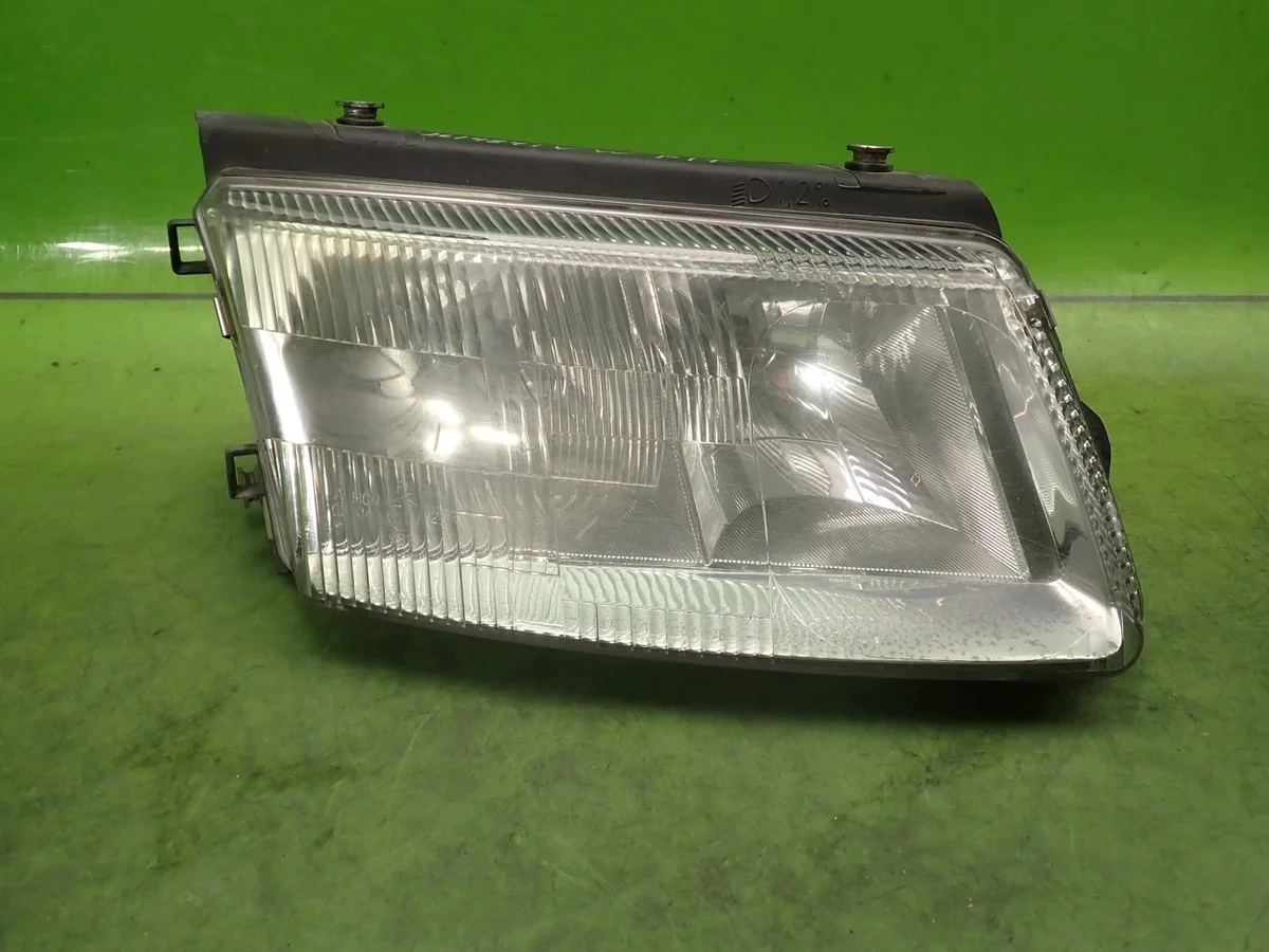 Headlight Right VW Passat B5 TYC 20-5079