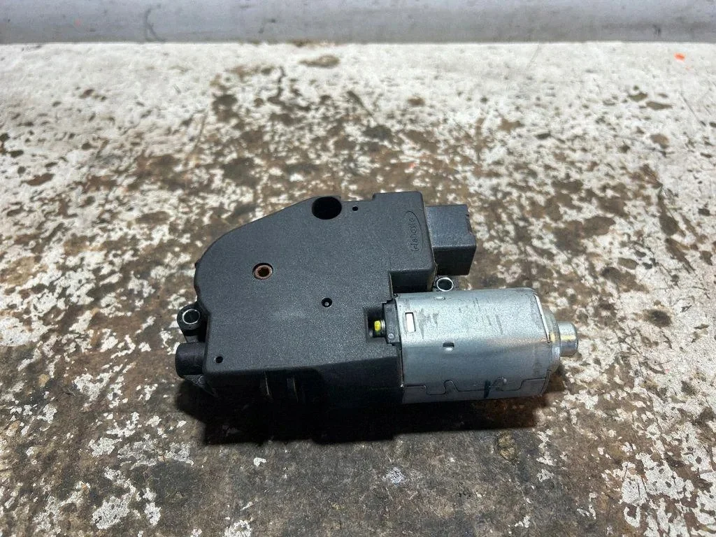 Moteur de toit ouvrant Nissan Qashqai+2 91295EY10B