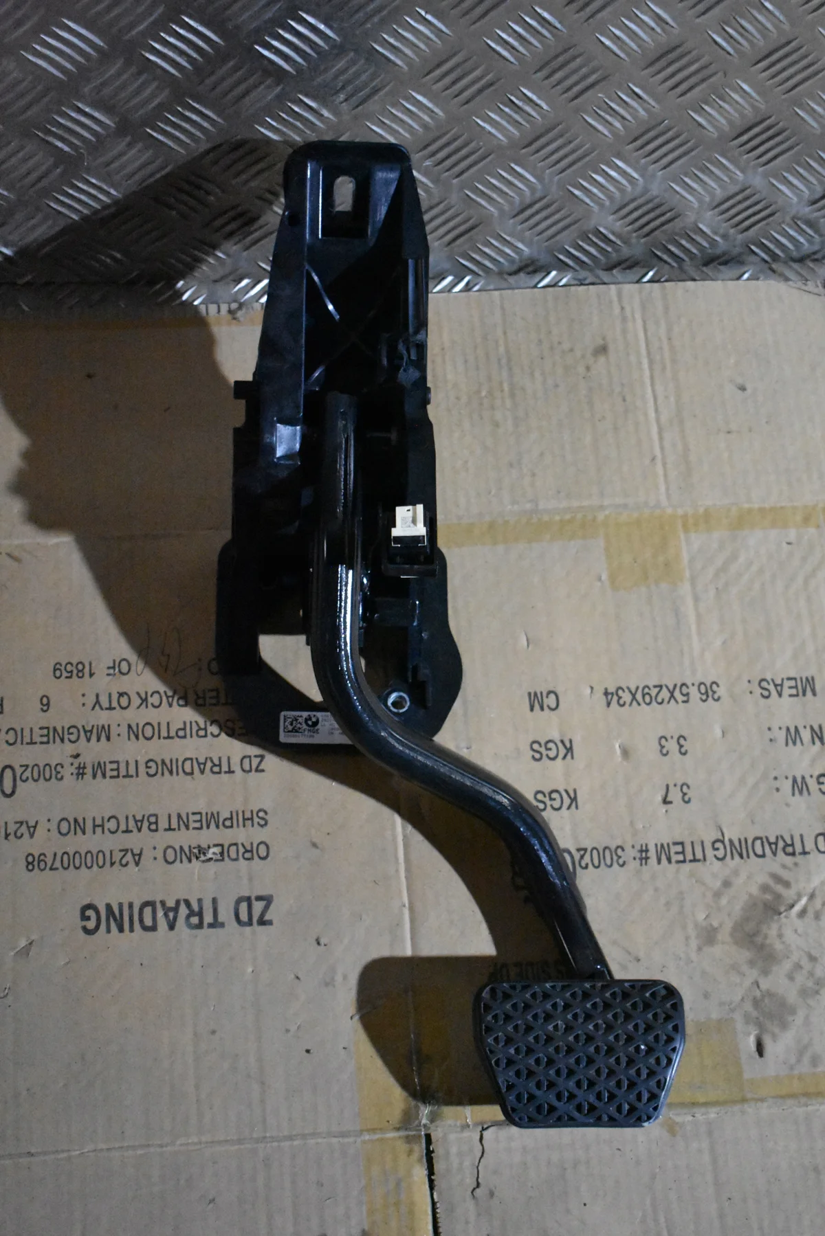 Pedaal rem BMW G01 G11 G05 G30 6861771550096