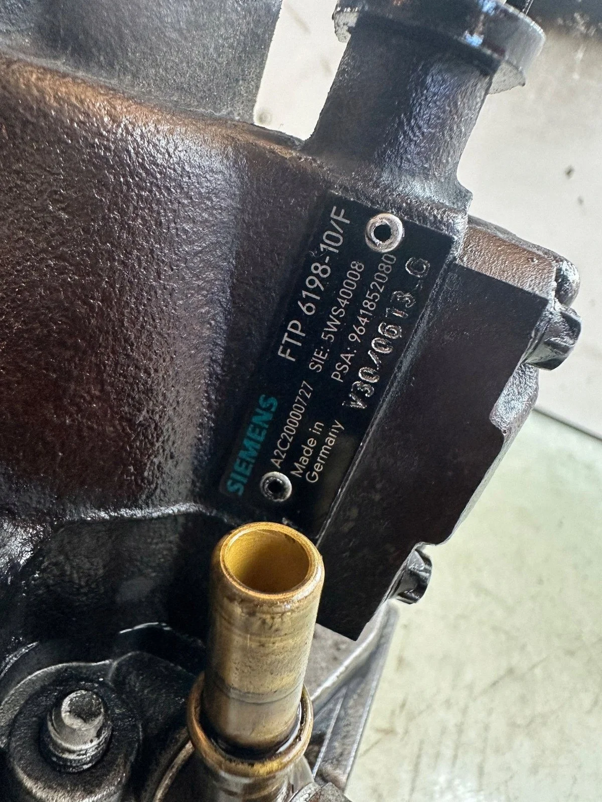 Polttoainepumppu Ford 1.4 TDCI 9641852080 image 5