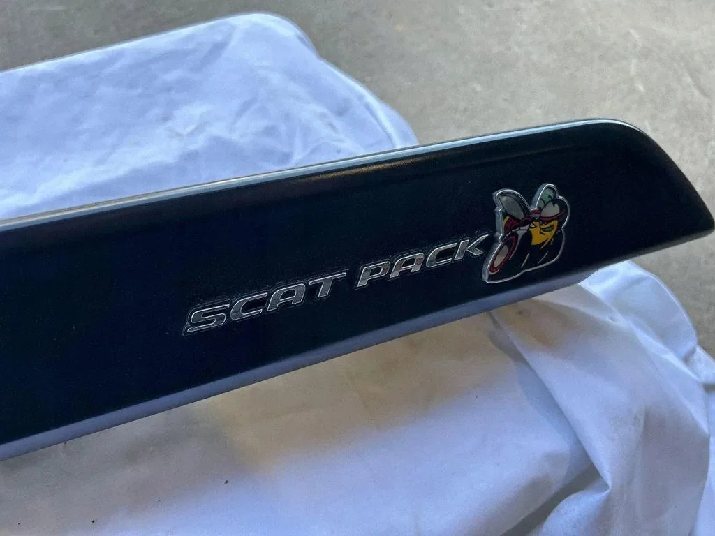 Dodge Challenger Spoiler Maletero Trasero 5LC53TRM image 4