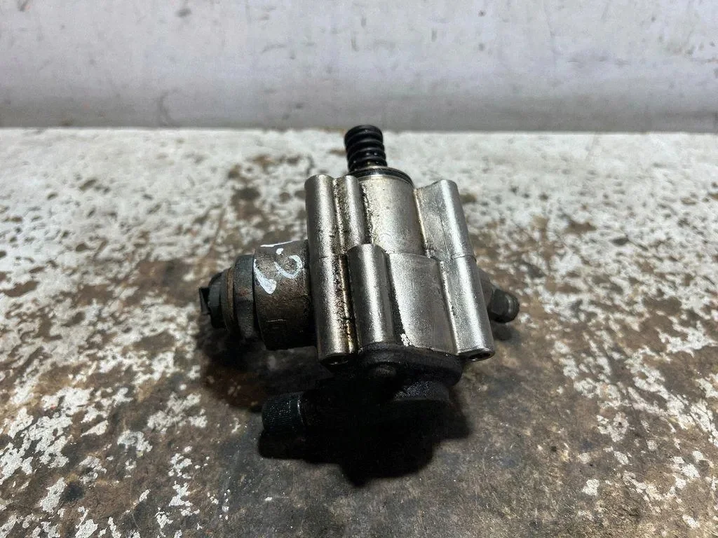 Audi A3 Fuel Pump 06F127025D