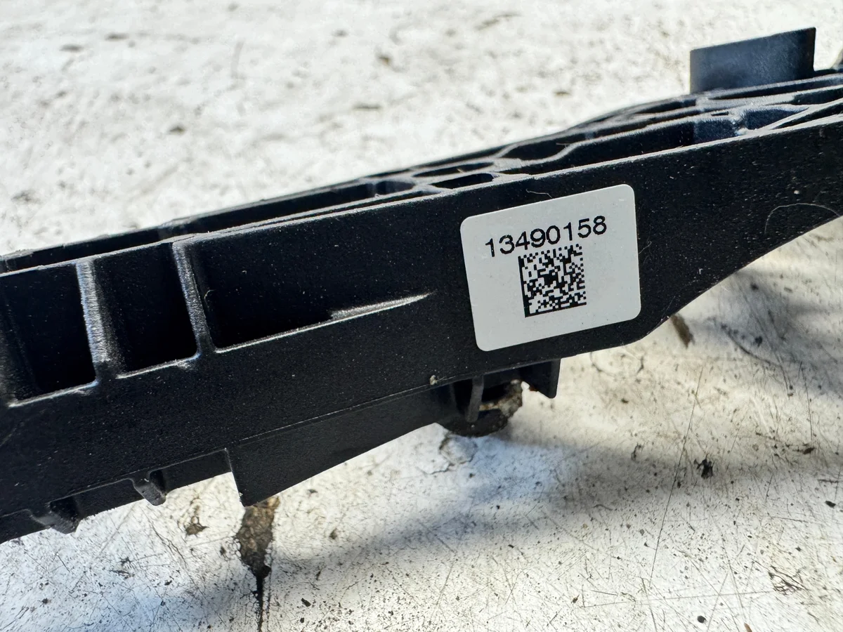 Cerradura Puerta Opel Corsa E 13431845 NM