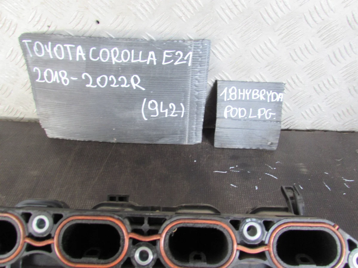 Colector de admisión Toyota Corolla E21 KBI65600 image 3