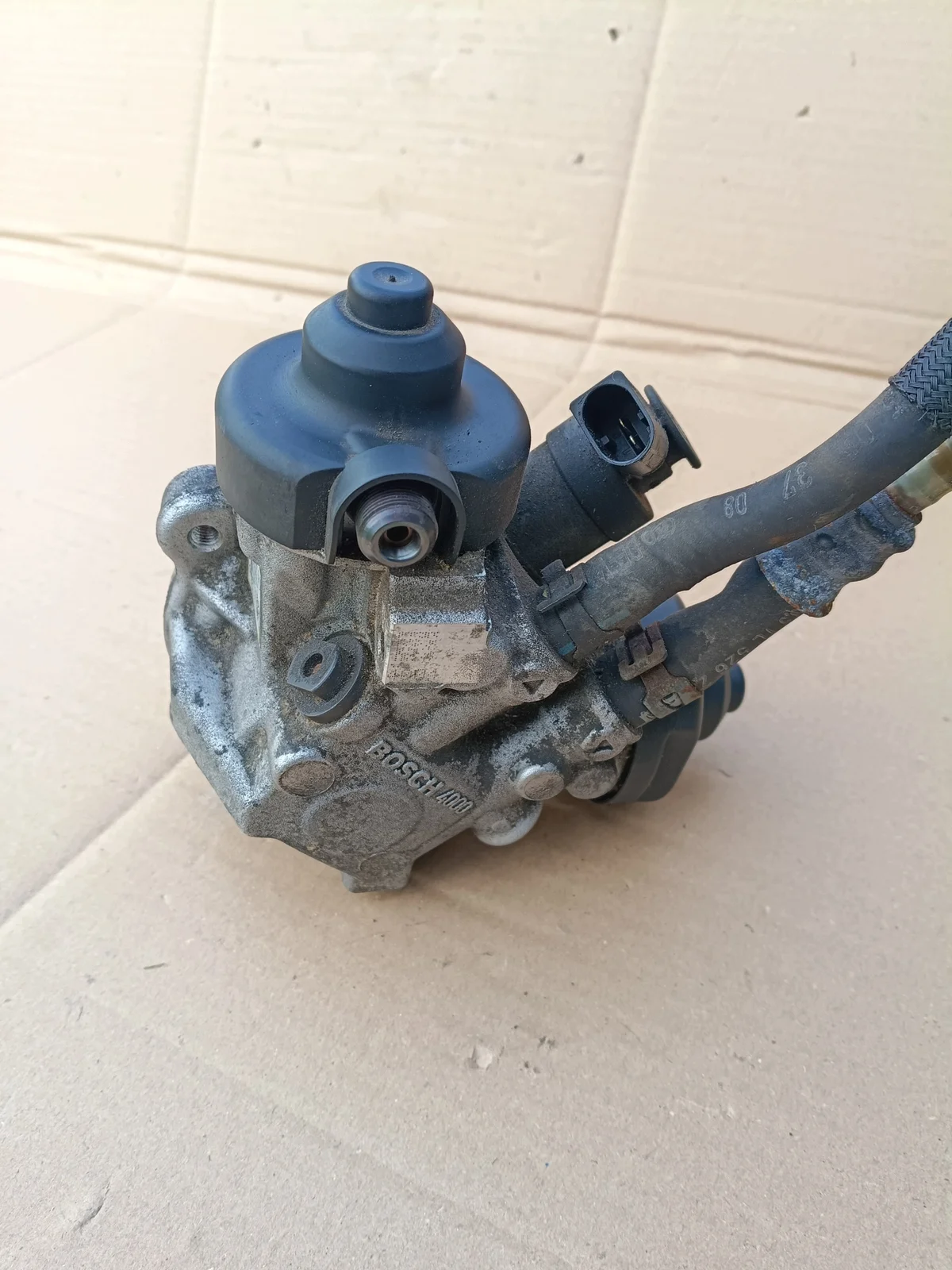 Polttoainepumppu Audi A6 C6 A4 B8 A5 2.7/3.0 TDI 059130755AH image 3